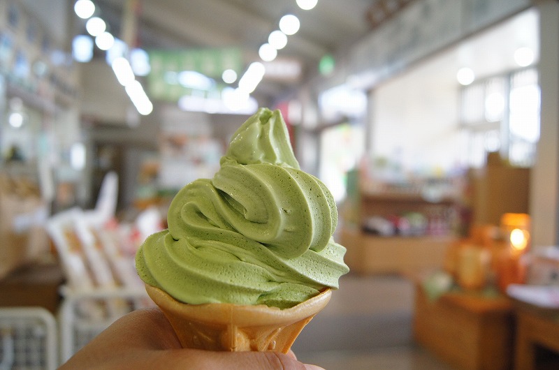 甲賀市の道の駅「あいの土山」で抹茶ソフトを盛りまくれ！