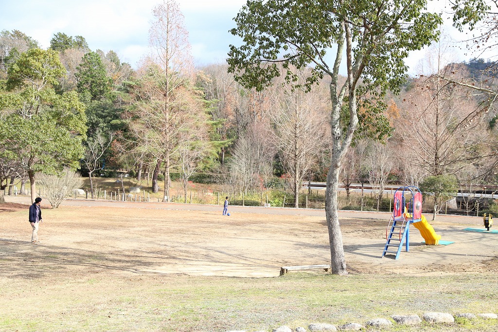 寒くて誰もいないけど、関係ない！野洲市の近江富士花緑公園で遊ぶんだい。