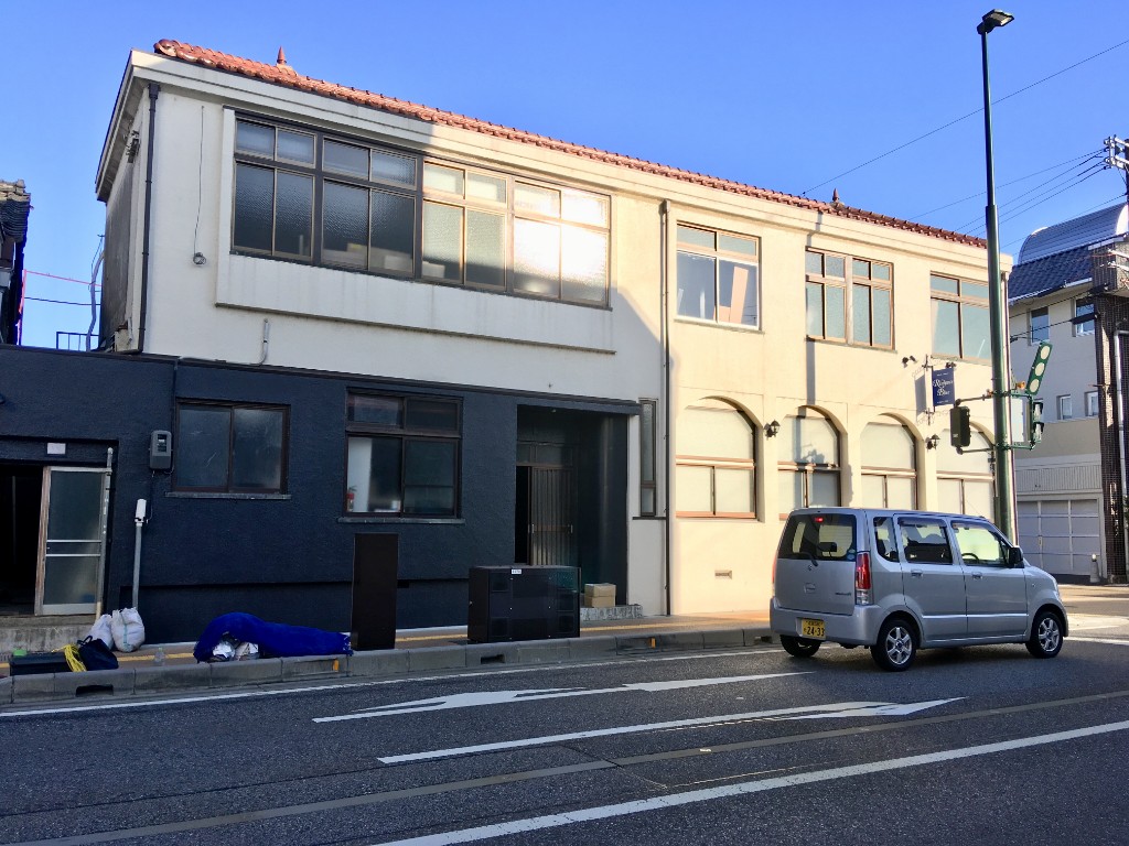 長浜市に「日本酒と炉端焼き 魚丸」が開店予定!工事中の現場に行き調べてみました！