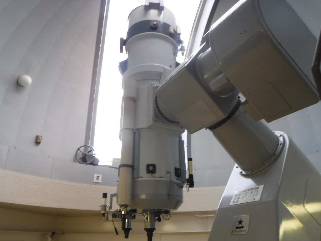 滋賀県多賀町にある天文台「ダイニックアストロパーク天究館」で天体観測！望遠鏡で土星の輪っかが見えました。