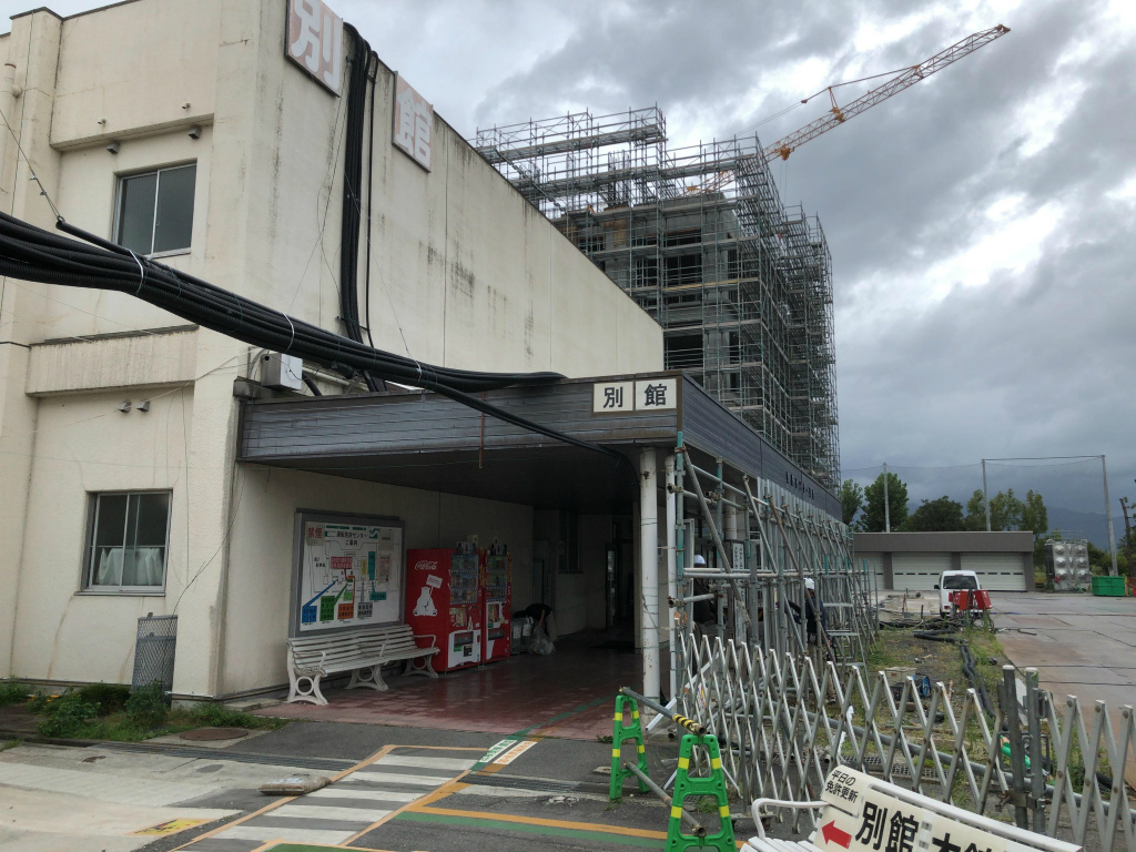 守山市の滋賀県運転免許センターは現在工事中！コースの一部が仮設駐車場に！車で訪問する際にはご注意ください。