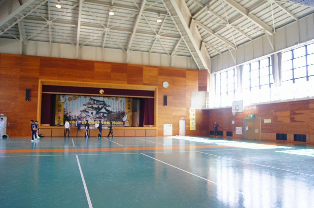 彦根市こどもセンターの体育館