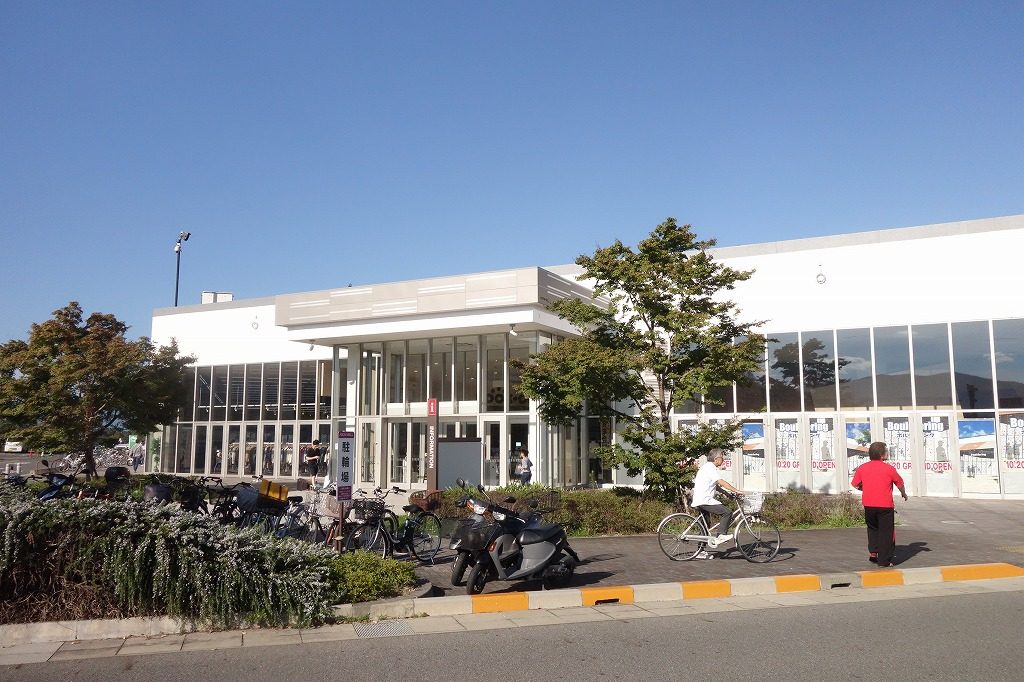 サンミュージックハイパーバザー イオンモール草津店の正面写真