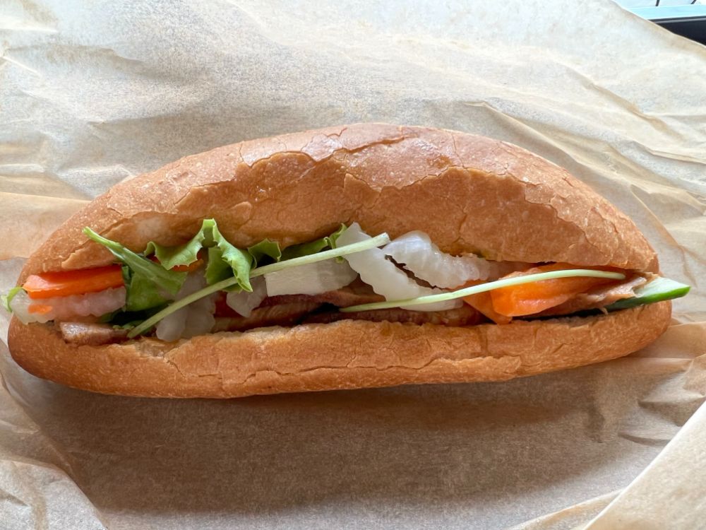 日野町ロクショア藏尾ポーククラシックバインミー