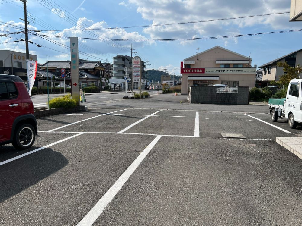 湖南市居酒屋 和㐂（KAZUKI）石部店リニューアルオープン駐車場