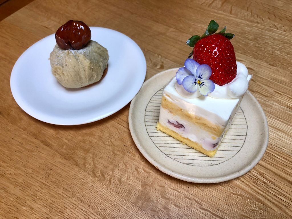 草津「菓子道に志むら」のケーキ